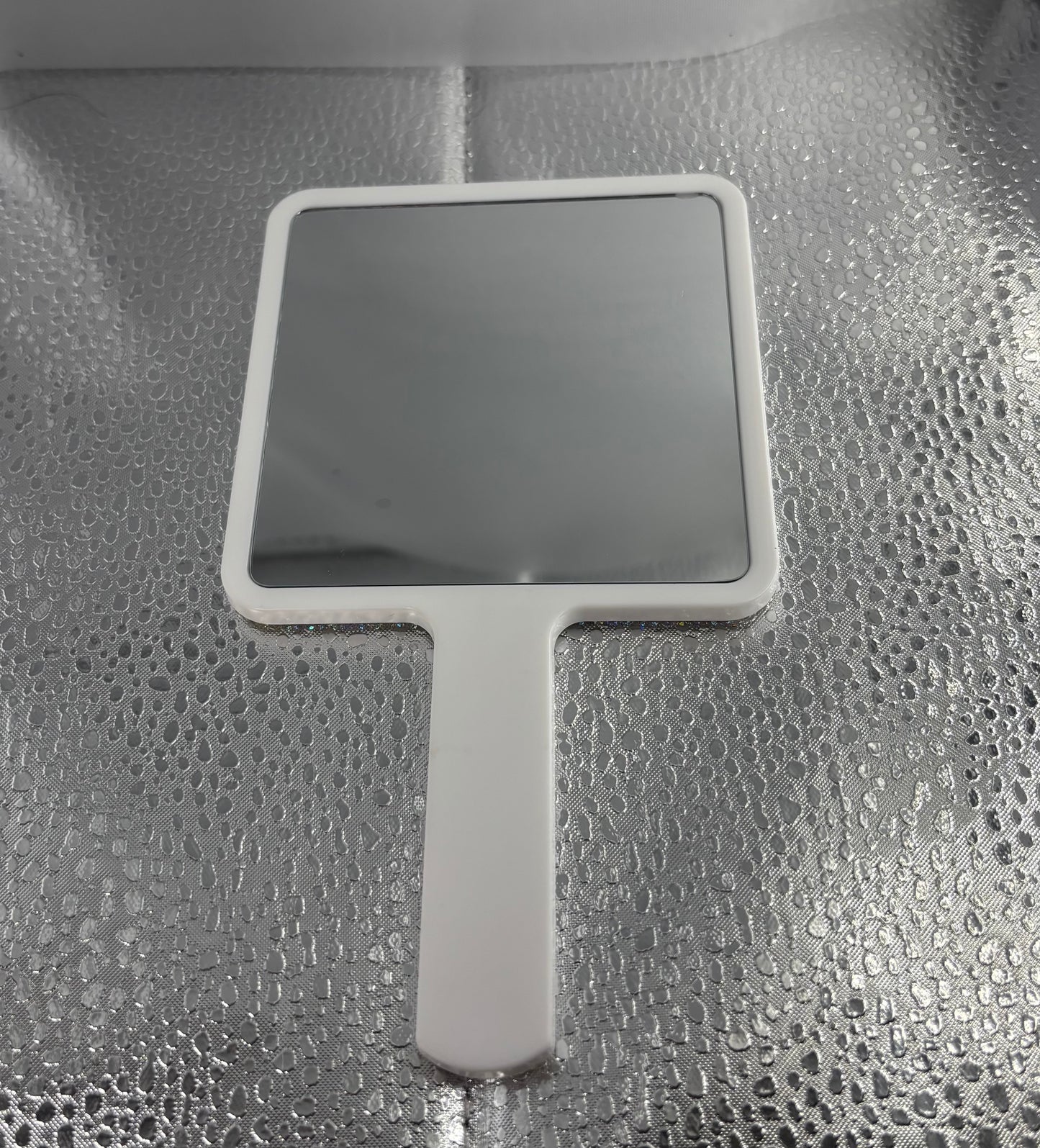 White Square-Shaped Mirror
